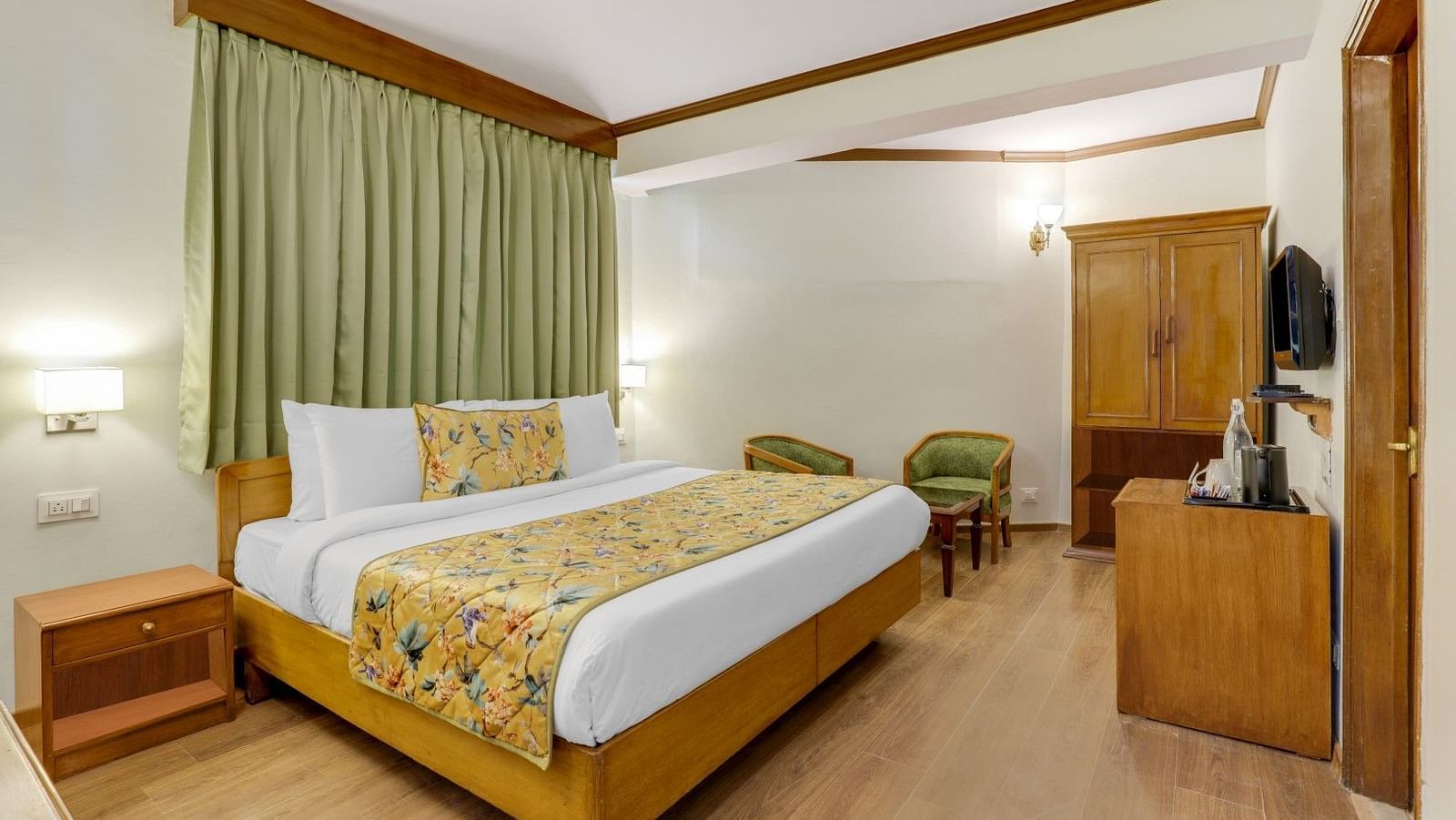 Deluxe Room at Summit Le Royale Hotel, Shimla