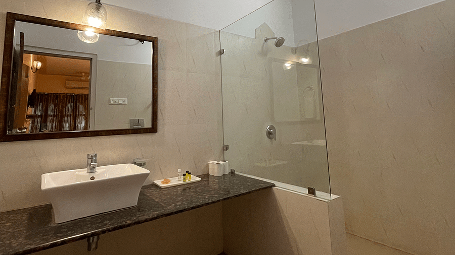 Bathroom of Junior Suite at Suryaa Villa Jaipur