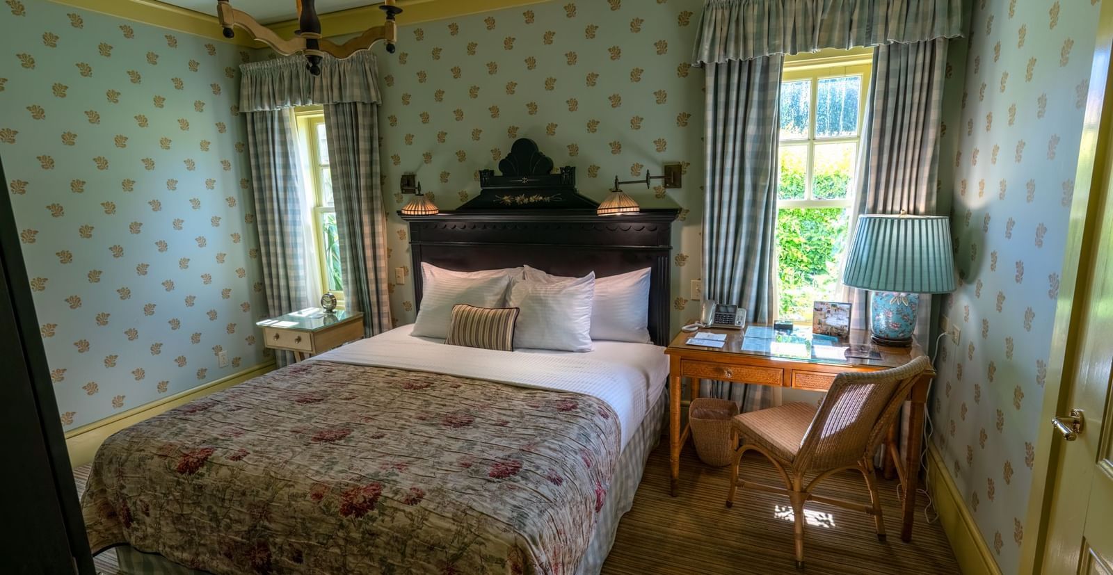 Farmhouse Suite Bedroom