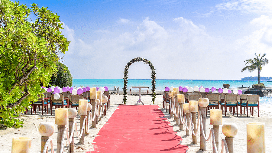 balloons-beach-beach-wedding-169211