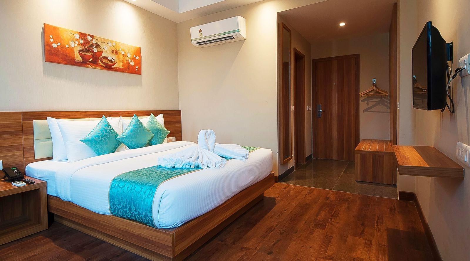 deluxe room with complimentary wifi 3