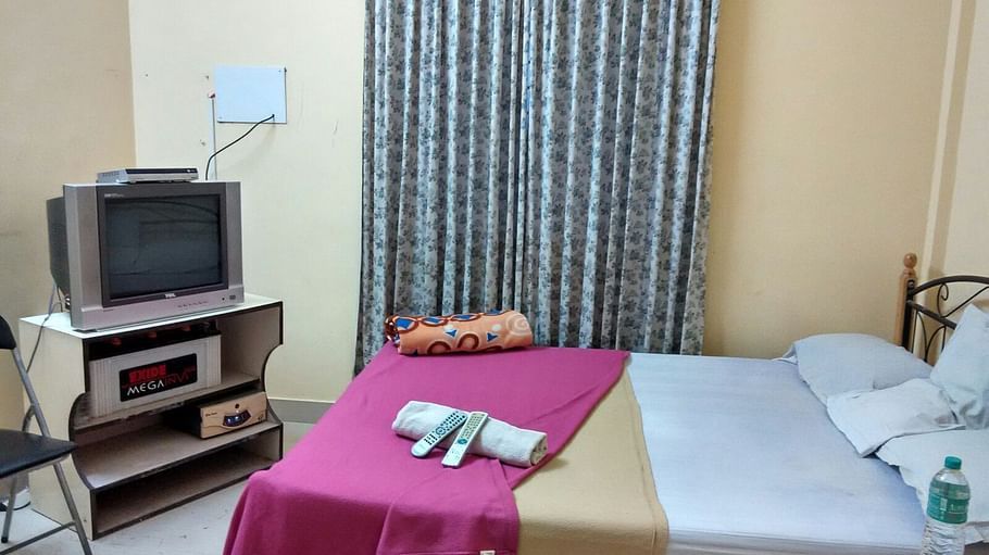 Abids Vinkas - Homestay, Bangalore Bengaluru AC Room Abids Inn BTM Layout 2