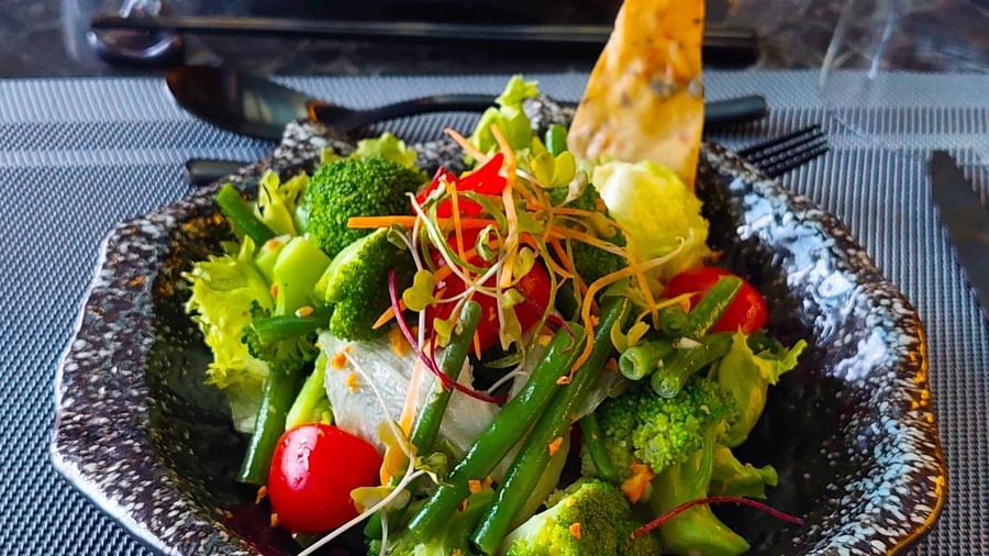 Food served at Asiatic Lounge 6