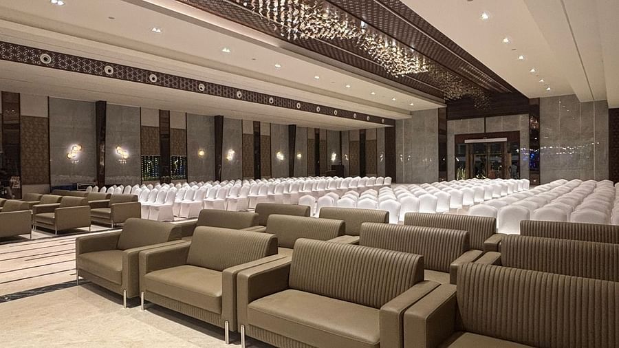 Sophisticated Lounge Area with Comfortable Seating and Spacious Interiors - VRR Astoria Hotel and Conventional Centre