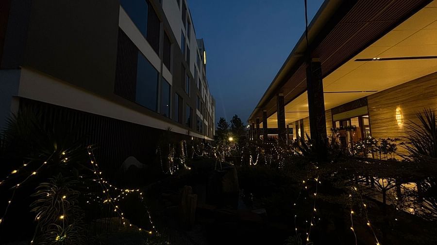 Outdoor Evening View with Ambient Lighting and Serene Atmosphere - VRR Astoria Hotel and Conventional Centre