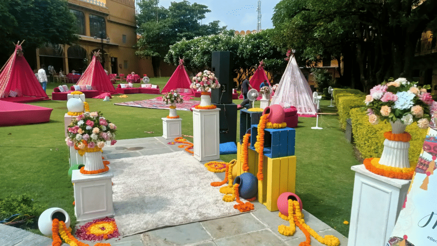 gogunda-palace-meetings-events-champa-lawns-11