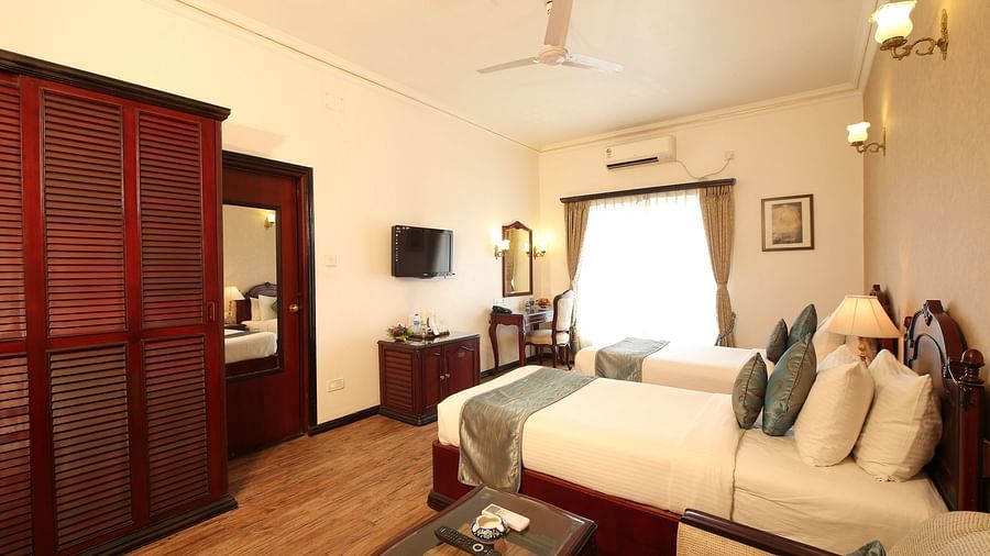 Hotel The Lindsay, Kolkata Kolkata Executive Room Hotel The Lindsay Kolkata 1