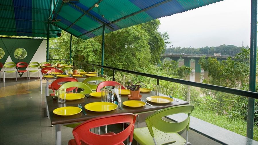 VITS Kamats Resort, Silvassa Silvassa Restaurant River View lujzg8