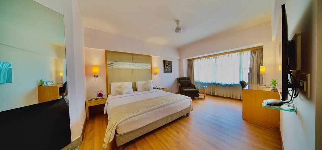DLX Rooms 1