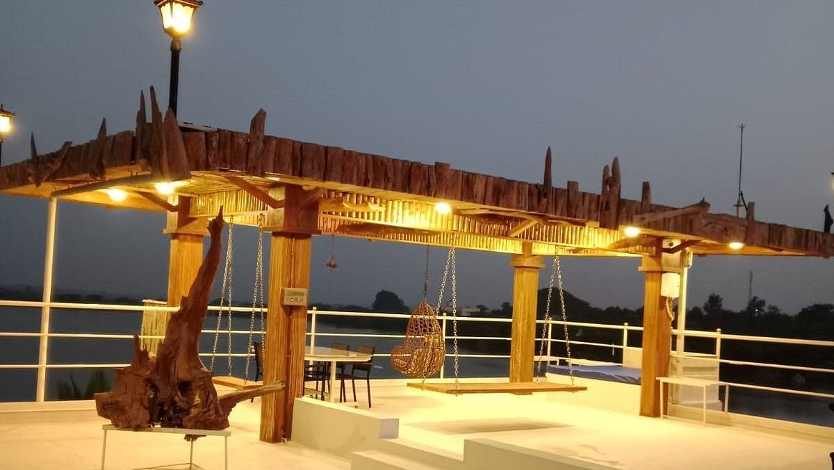 empre Villa terrace