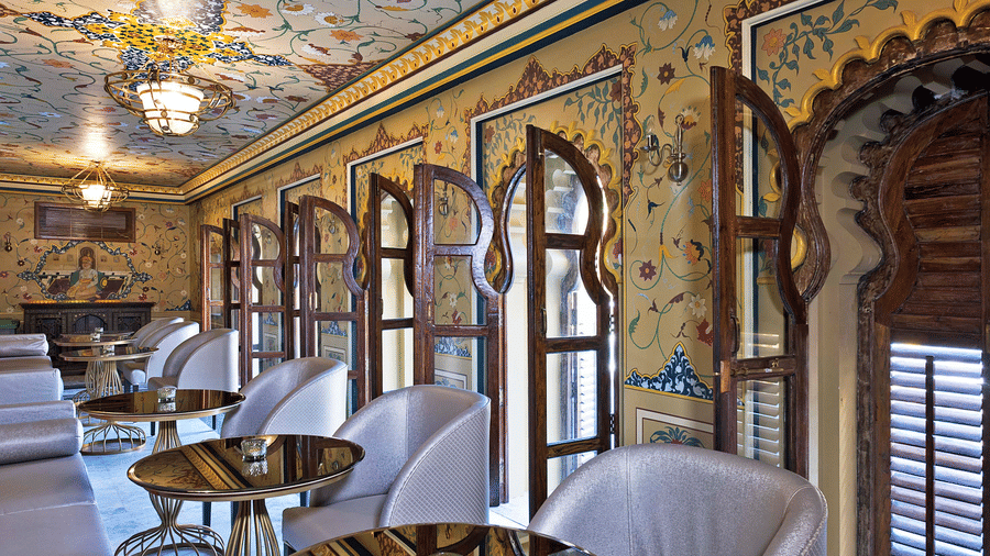gogunda-palace-dining-bouganvillea-bar-05