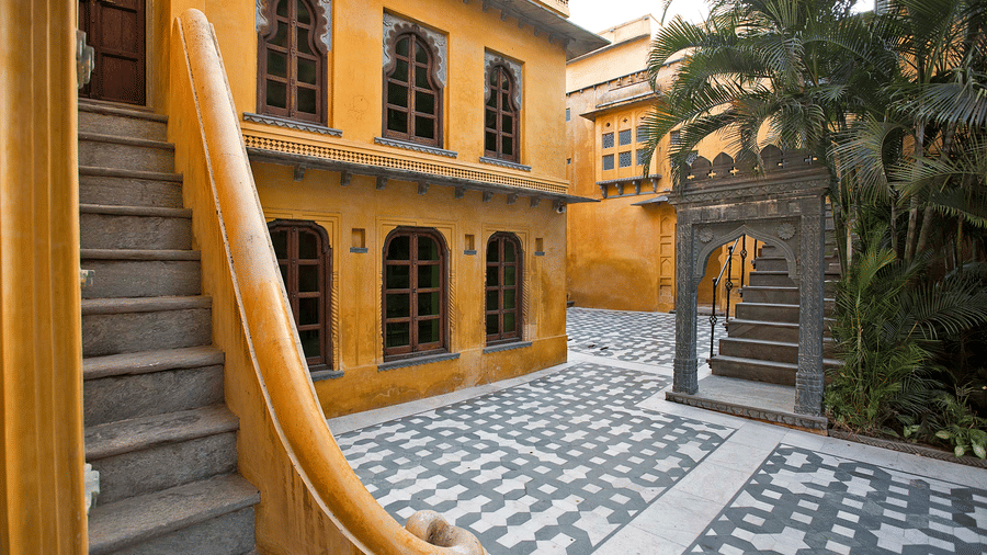 gogunda-palace-facade-09