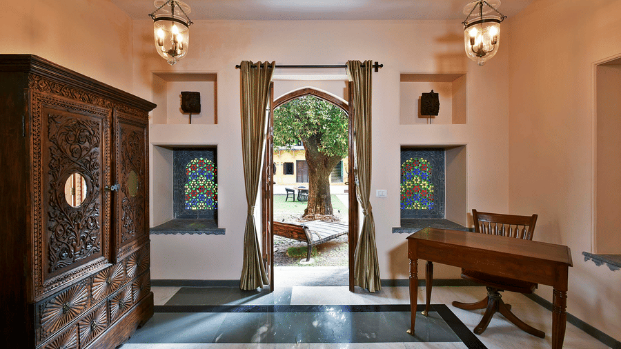 gogunda-palace-rooms-palace-suites-06