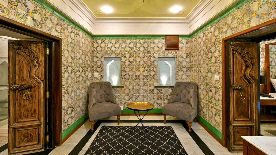 gogunda-palace-rooms-palace-suites-09