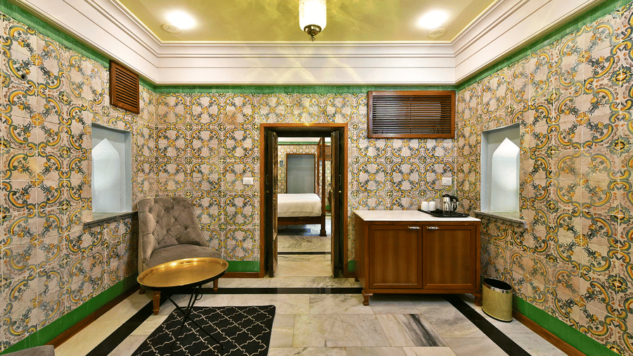 gogunda-palace-rooms-palace-suites-11