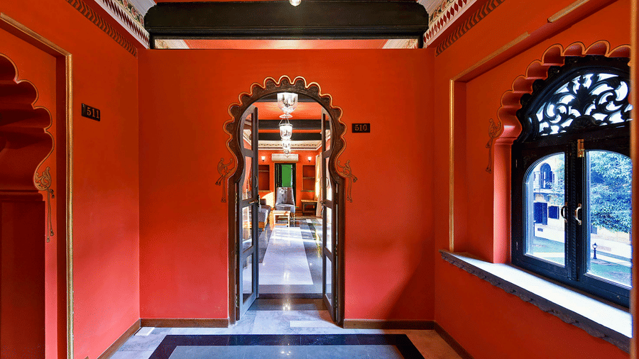 gogunda-palace-rooms-raj-mahal-two-bedroom-suites-03