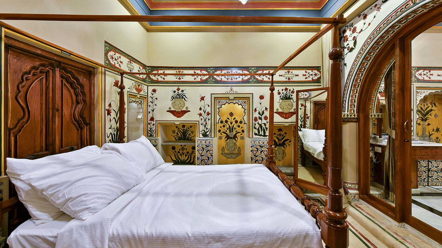 gogunda-palace-rooms-raj-mahal-two-bedroom-suites-16