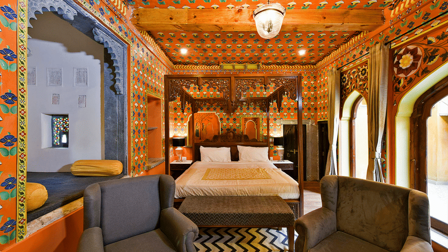 gogunda-palace-rooms-raj-tilak-suite-13