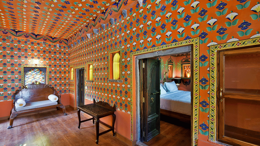gogunda-palace-rooms-raj-tilak-suite-17