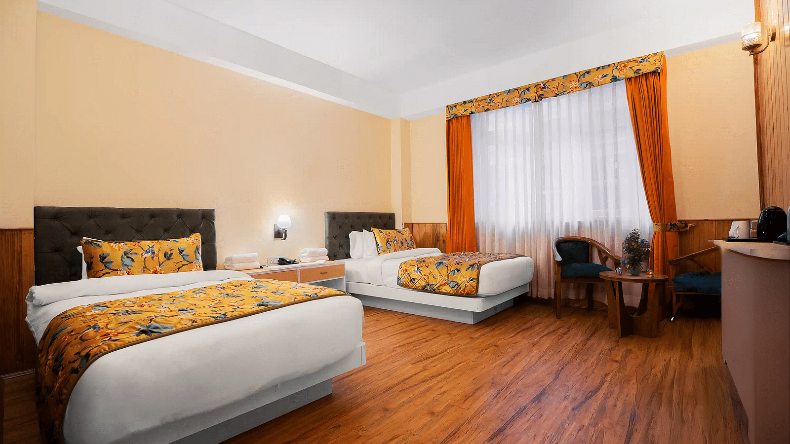 DELUXE TWIN BED