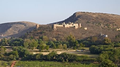A image of Ramathra Fort seen from a nearby place