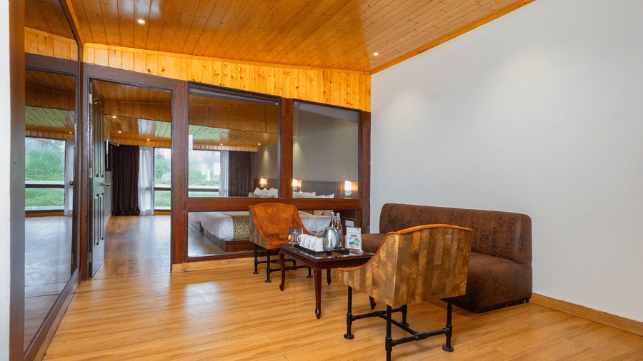 FAMILY SUITE (1) (Custom)