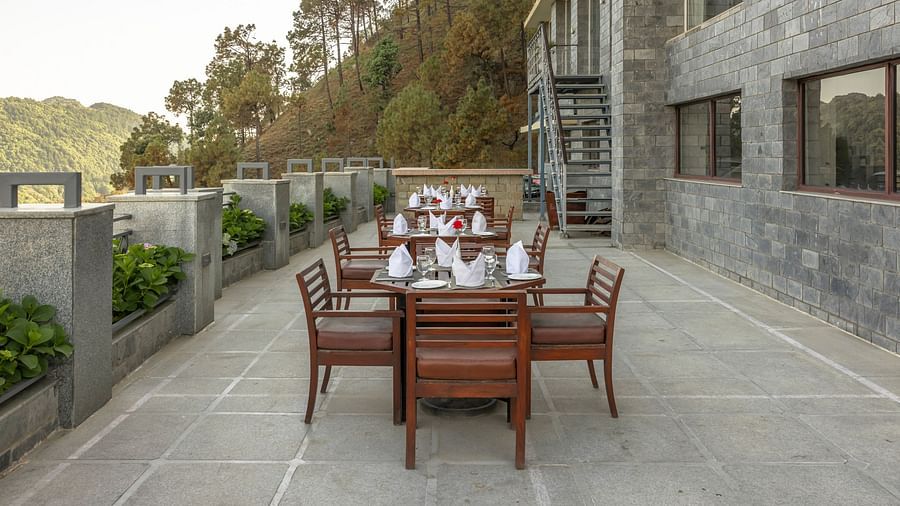 outdoor sitting area at the zion, shimla