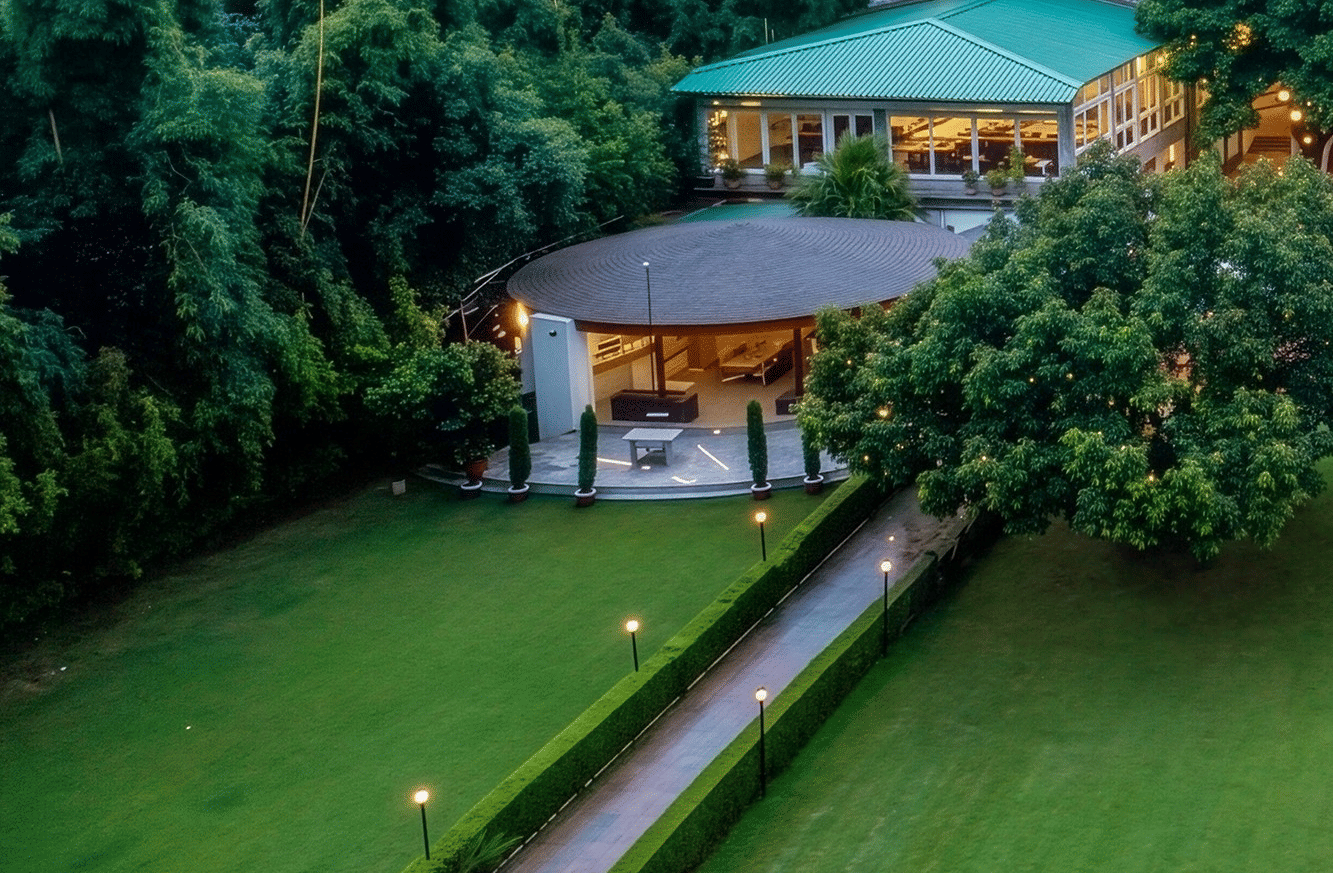 Riverside Nook Lawn
