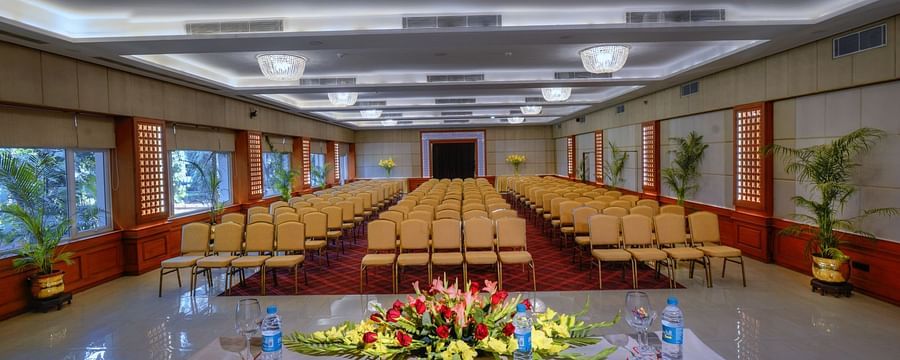 Clarks Varanasi - the sitting area of the conference hall in  Varanasi Cantonment Hotels 