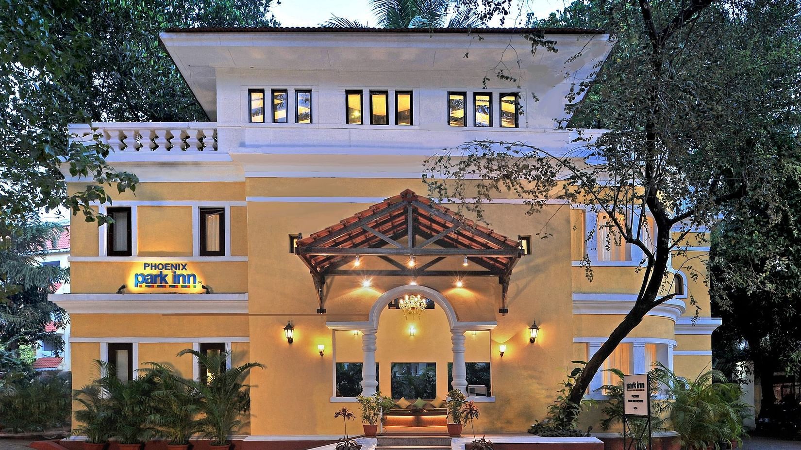 Facade Phoenix Park Inn  Goa - A Carlson Brand Managed by Sarovar Hotels 2