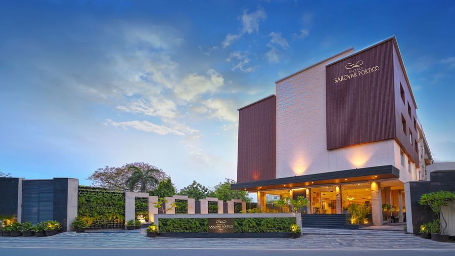 Facade of Royale Sarovar Portico, Agra