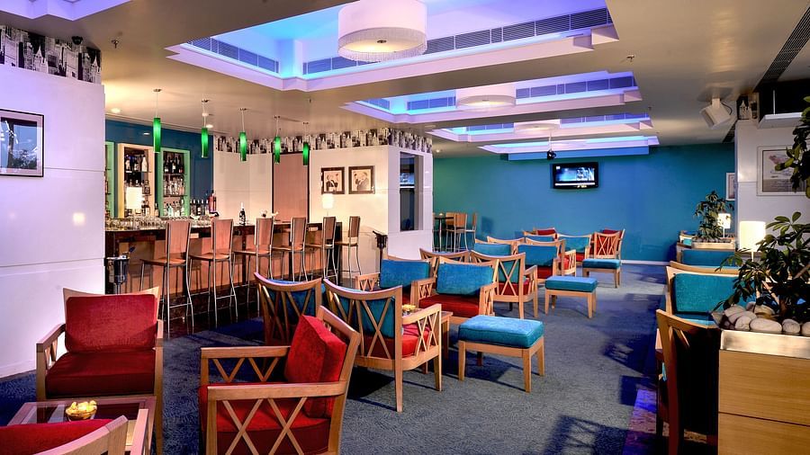 Chill - Lounge Bar in Chandigarh, Hometel Chandigarh