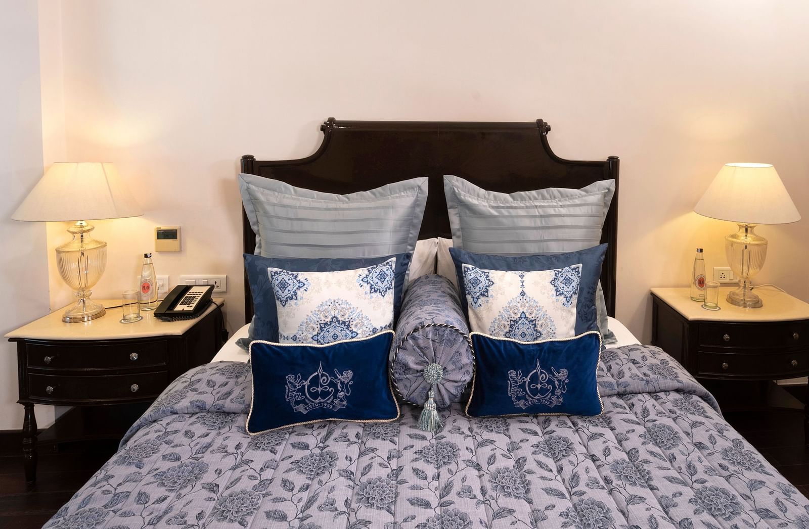 image of the bedding set of the Claridges Room at The Claridges Nabha Residence