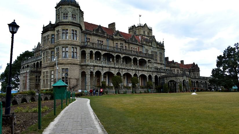 The heritage walk in your shimla itinerary takes you around viceral lodge 