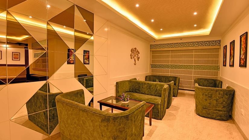 Lobby 7