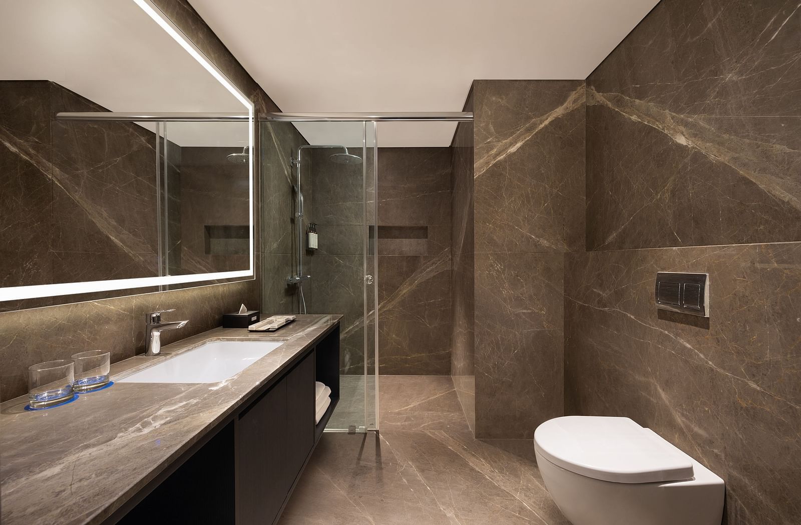 Vanity area of Premier Room at Essentia Premiere, Pune.