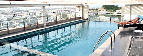 Swimming pool at Daspalla Hotel Hyderabad 1 c7xmzv