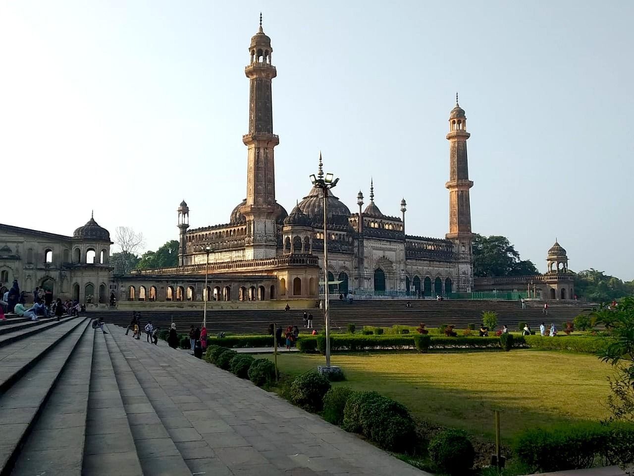 The historic Bara Imambara in Lucknow, a must-visit landmark easily accessible when staying at Gemini Continental, a hotel near Lucknow City Railway Station.