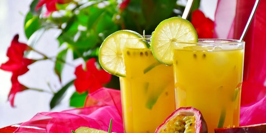 cocktail-3408834 1920