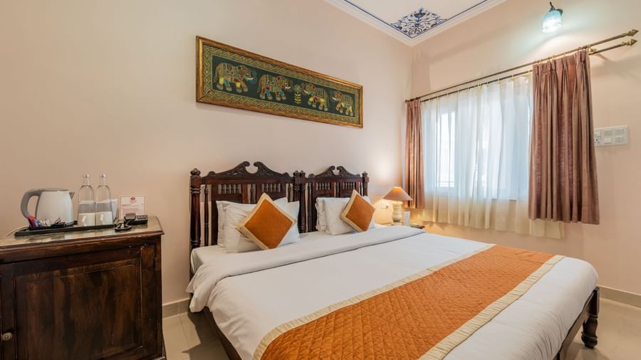 120 - Deluxe with Sit Out - Room & Suites - Suryaa Villa - Boutique Hotel in Jaipur- 4