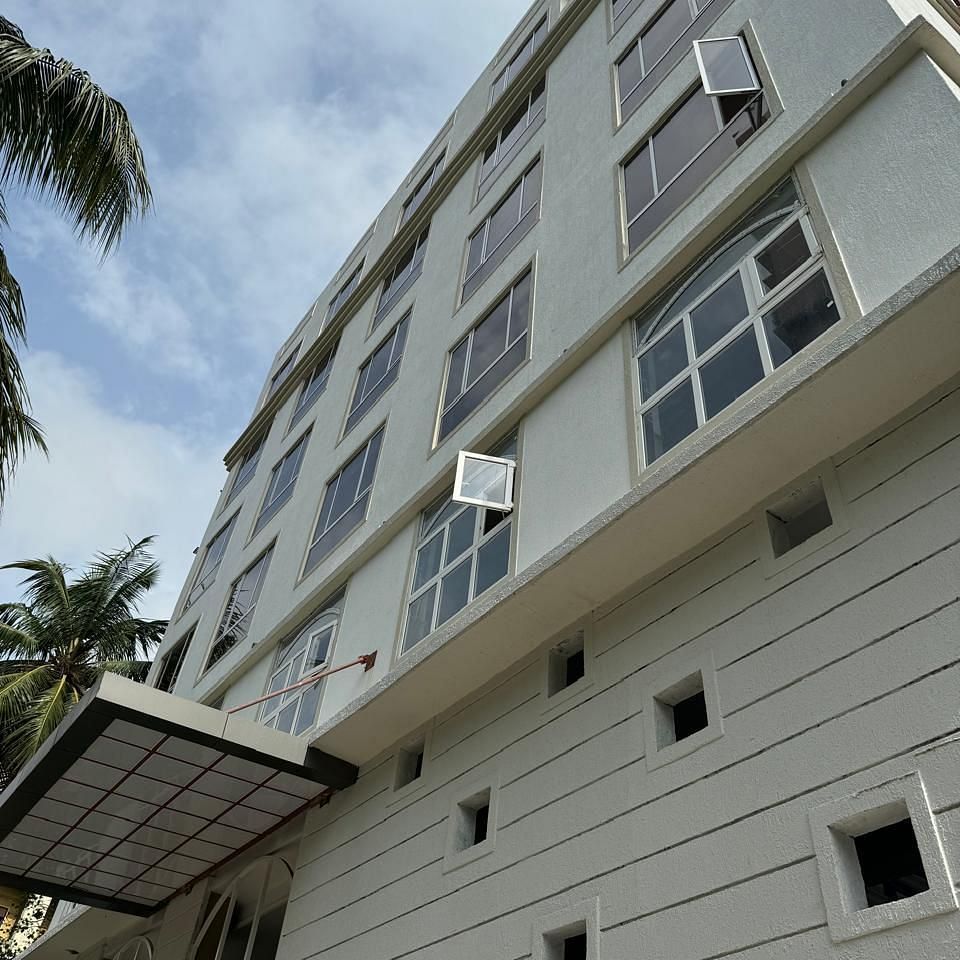 Facade image of the hotel  Hotel Mumbai House Mindspace Malad