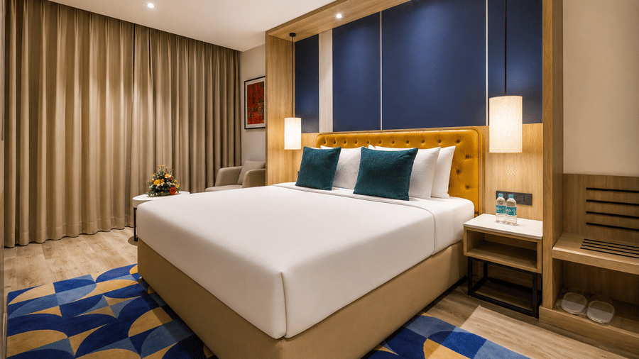 Premier Room 8