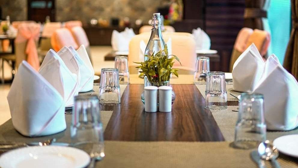 Restaurant in Lucknow 1