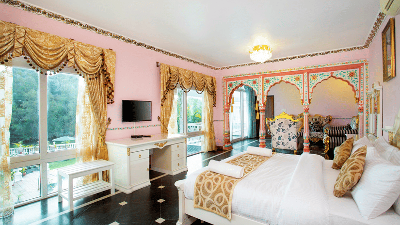 The Maharaj Suite offers a great view of nature - Stone Wood Riverfront Resort, Siolim