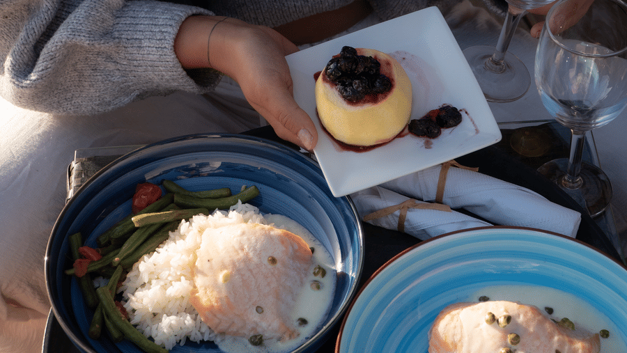 18-brewery-gulch-inn-salmon-dinner-bowls-and-dessert-course