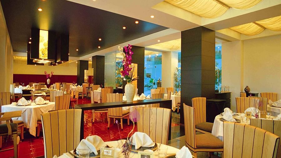 Restaurant Radha Regent Chennai 2