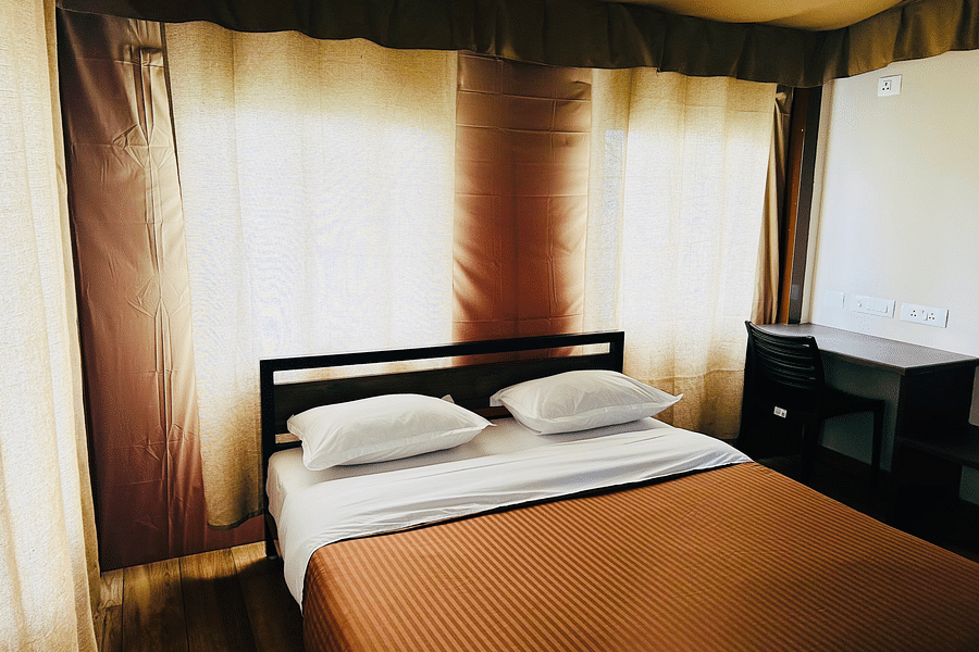 alt-text Tent Inside