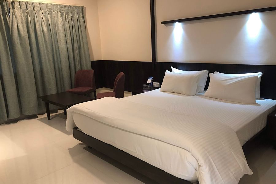 Deluxe Room 1 1