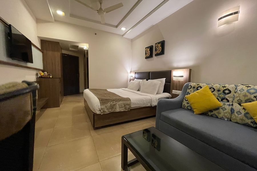 King's Court Rooms in Puri 1