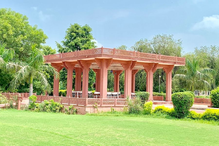 Baradari - Farm Lunch